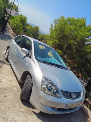 Honda Civic 2004...