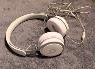 Auriculares Beats EP Blancos y Grises