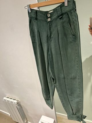 Pantalón bombacho Zara verde talla XS