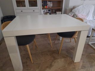 Mesa de comedor extensible blanca