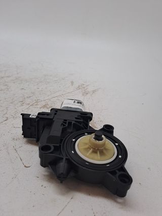 MOTOR ELEVALUNAS DELANTERO IZQUIERDO HYUNDAI I30 FASTBACK (2)