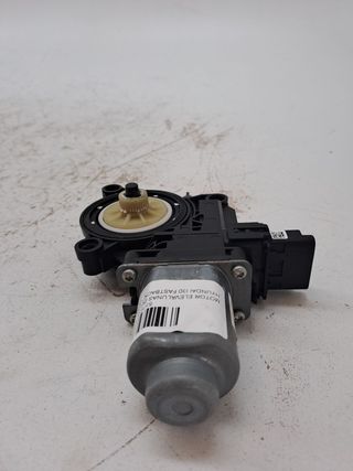 MOTOR ELEVALUNAS DELANTERO IZQUIERDO HYUNDAI I30 FASTBACK (2)