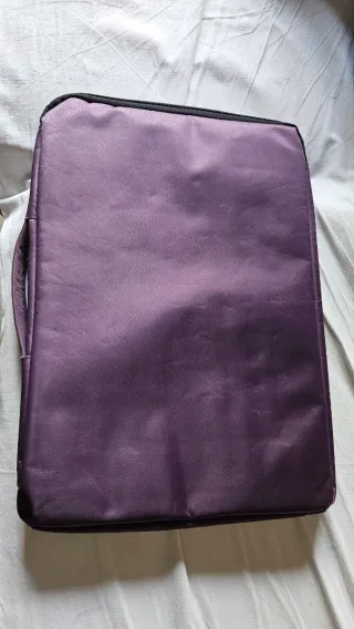 Funda portátil juvenil morada