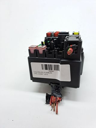CAJA RELES / FUSIBLES OPEL ADAM