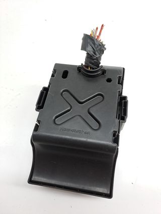 CAJA RELES / FUSIBLES OPEL ADAM