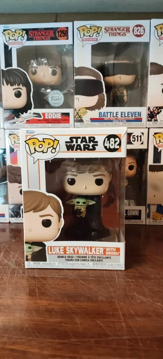 Funko Pop! Star Wars Luke Skywalker con Grogu 482