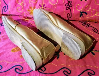 ZAPATOS 1 PARX3€/ SANDALIAS/1 PARX1,5€