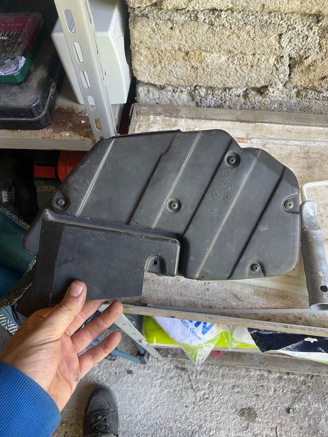 Airbox originale Hexagon 150 2t