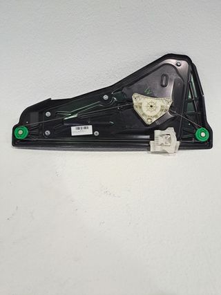 ELEVALUNAS TRASERO DERECHO LAND ROVER RANGE ROVER (LM)