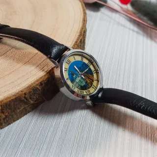 Reloj de pulsera infantil con diseño