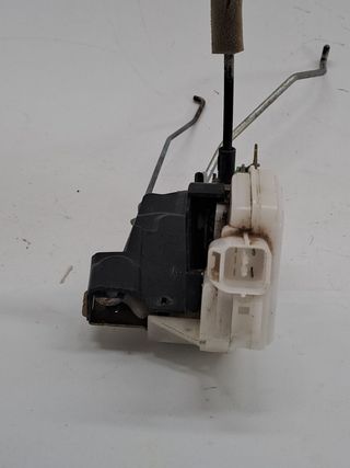 CERRADURA PUERTA DELANTERA DERECHA MITSUBISHI MONTERO PININ  (2)