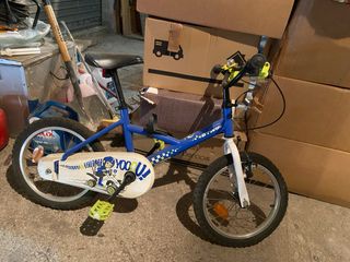Bicicleta infantil azul BTWIN