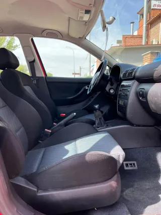 SEAT Leon 2004