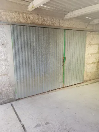 Portal de garaje metálica