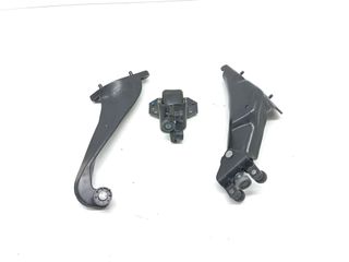 SOPORTE / GUIA PUERTA CORREDERA PEUGEOT PARTNER KOMBI