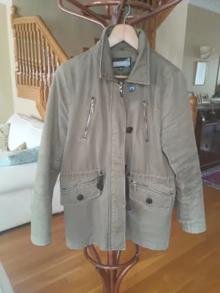 Parka verde forrada Talla M