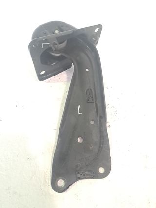 BRAZO SUSPENSION INFERIOR DELANTERO IZQUIERDO VOLKSWAGEN PAS (2)