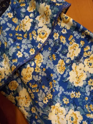 Vestido floral azul y amarillo