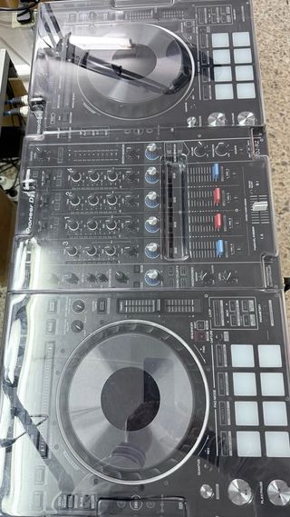 Controladora DJ Pioneer DDJ-RZ Negra