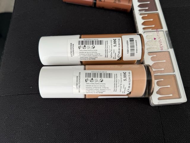 Lote Maquillaje: Bases, Paleta y Brochas