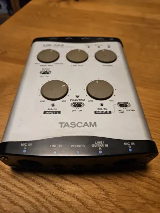 TASCAM US-144 Interfaccia Audio
