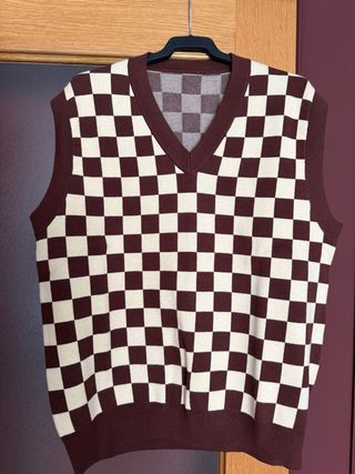 Chaleco Dazy Cuadros Marrón. Talla L