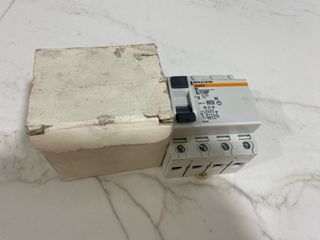 Diferencial Trifásico Merlin Gerin Nuevo