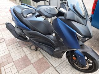 Yamaha Xmax 400 ABS