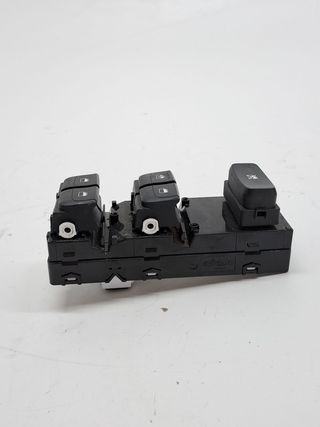 MANDO ELEVALUNAS DELANTERO IZQUIERDO KIA STONIC