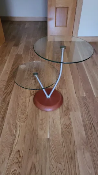 Mesa auxiliar cristal y madera