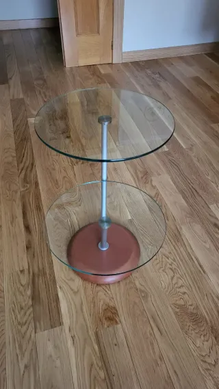 Mesa auxiliar cristal y madera