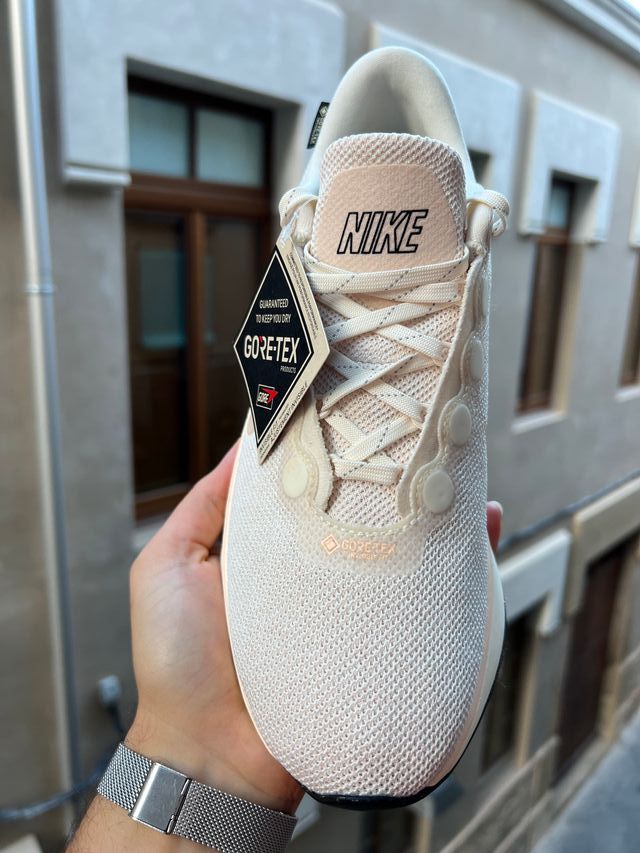 Nike Motiva GORE-TEX Talla 41