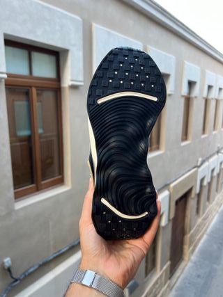 OFERTA Nike Motiva GORE-TEX Talla 41