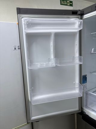 Nevera Samsung combi No Frost 
