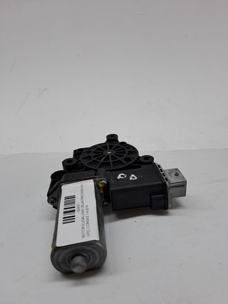 MOTOR ELEVALUNAS DELANTERO DERECHO OPEL CORSA E