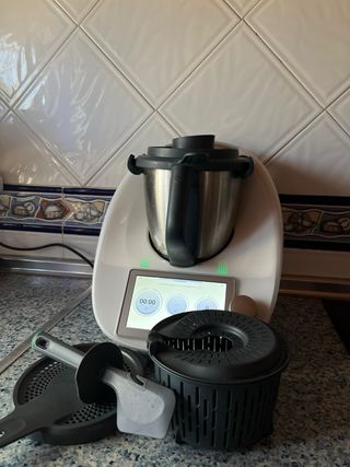 Thermomix TM6 con Varoma, poco uso