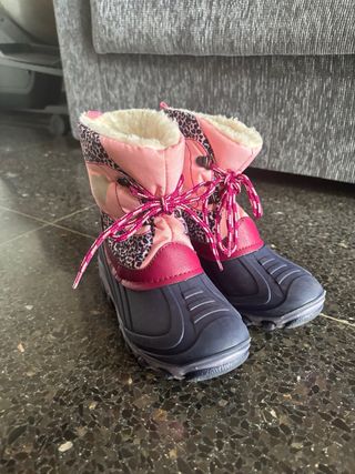 Botas de nieve para niña con luces LED talla 30