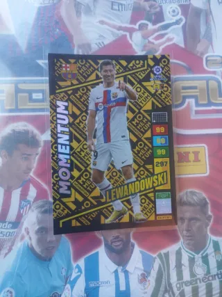 Cromo Lewandowski Momentum adrenalyn 22-23