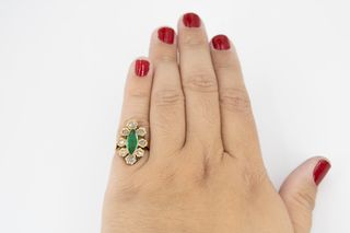 049-01-00018 Anillo oro 14k esmeralda y diamantes