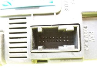 CAJA RELES / FUSIBLES PEUGEOT 208