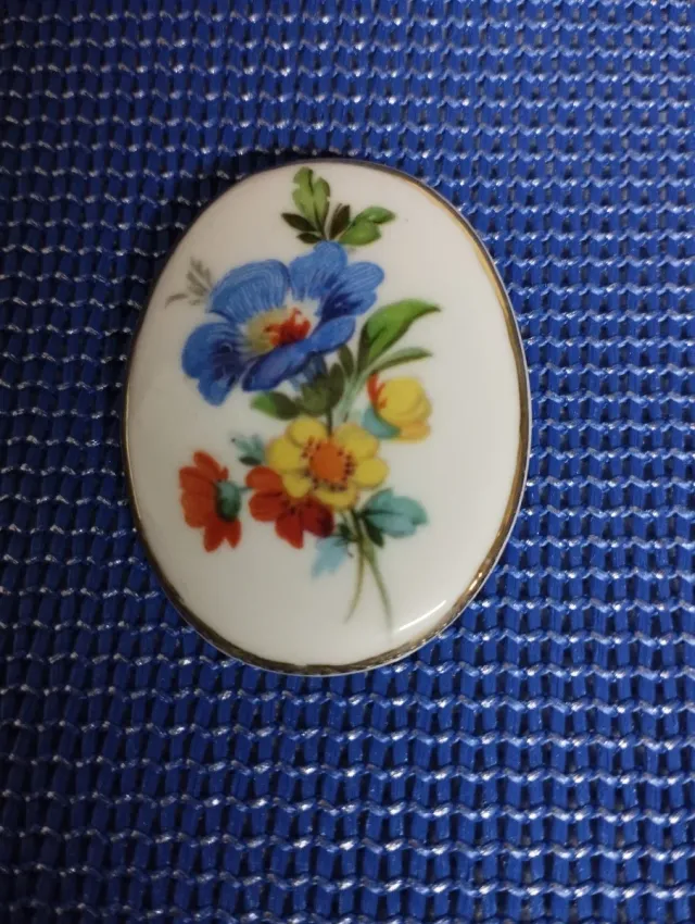 BROCHE SEÑORA de PORCELANA VINTAGE