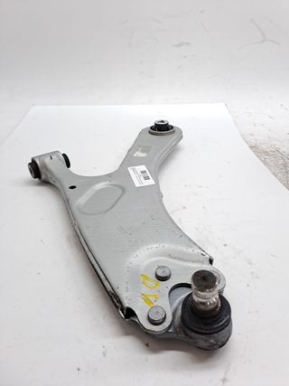 BRAZO SUSPENSION INFERIOR DELANTERO IZQUIERDO PEUGEOT 2008 ( (4)