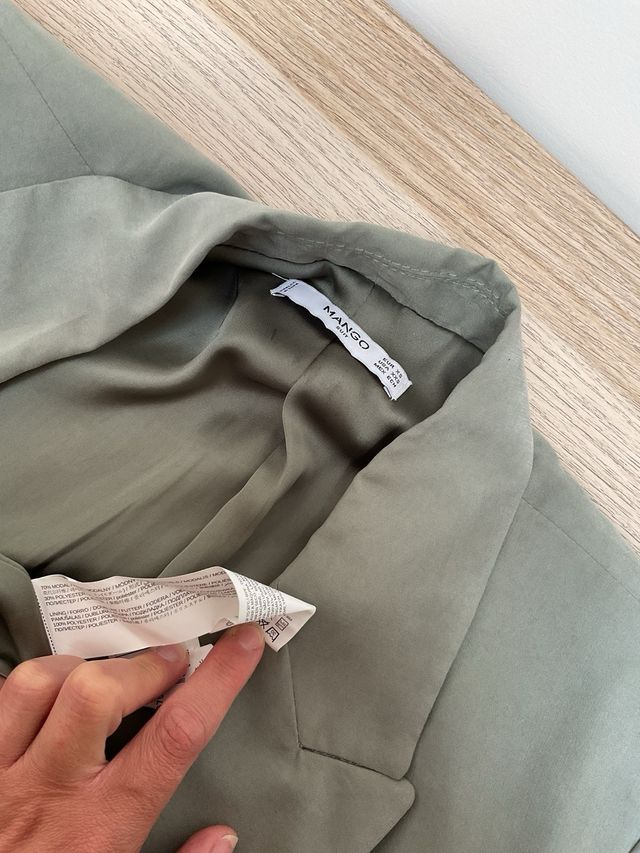 Americana Mango Verde Doble Botonadura