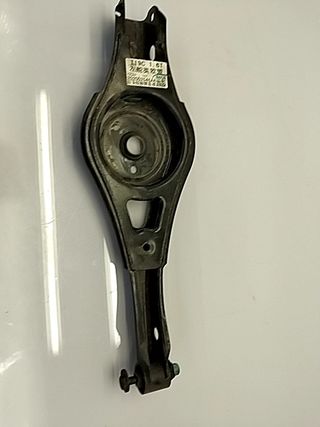 SOPORTE BRAZO SUSPENSION TRASERO DERECHO OMODA C5