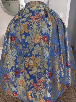 Falda de fallera azul y dorada