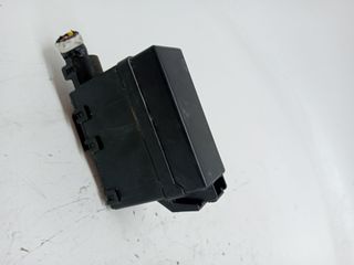 CAJA RELES / FUSIBLES NISSAN NOTE (13)
