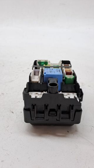 CAJA RELES / FUSIBLES PEUGEOT 308 (8)