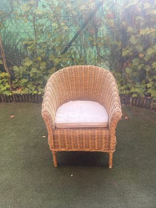 6 Sillones de mimbre para mesa o jardín