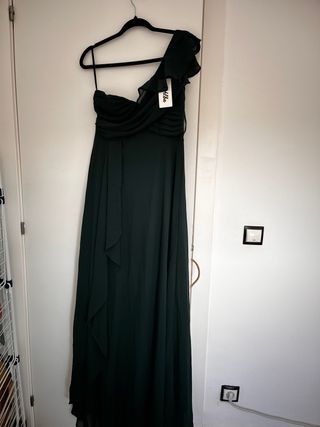 Vestido de fiesta verde de un hombro SIN ESTRENAR!