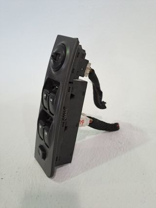 MANDO ELEVALUNAS DELANTERO IZQUIERDO FERRARI 360 (F131)